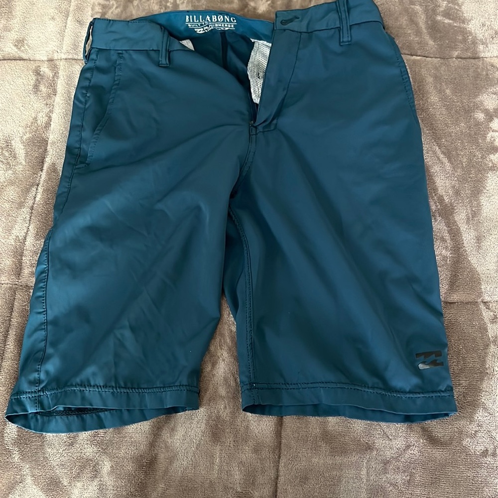Billabong shorts, (missing a button)